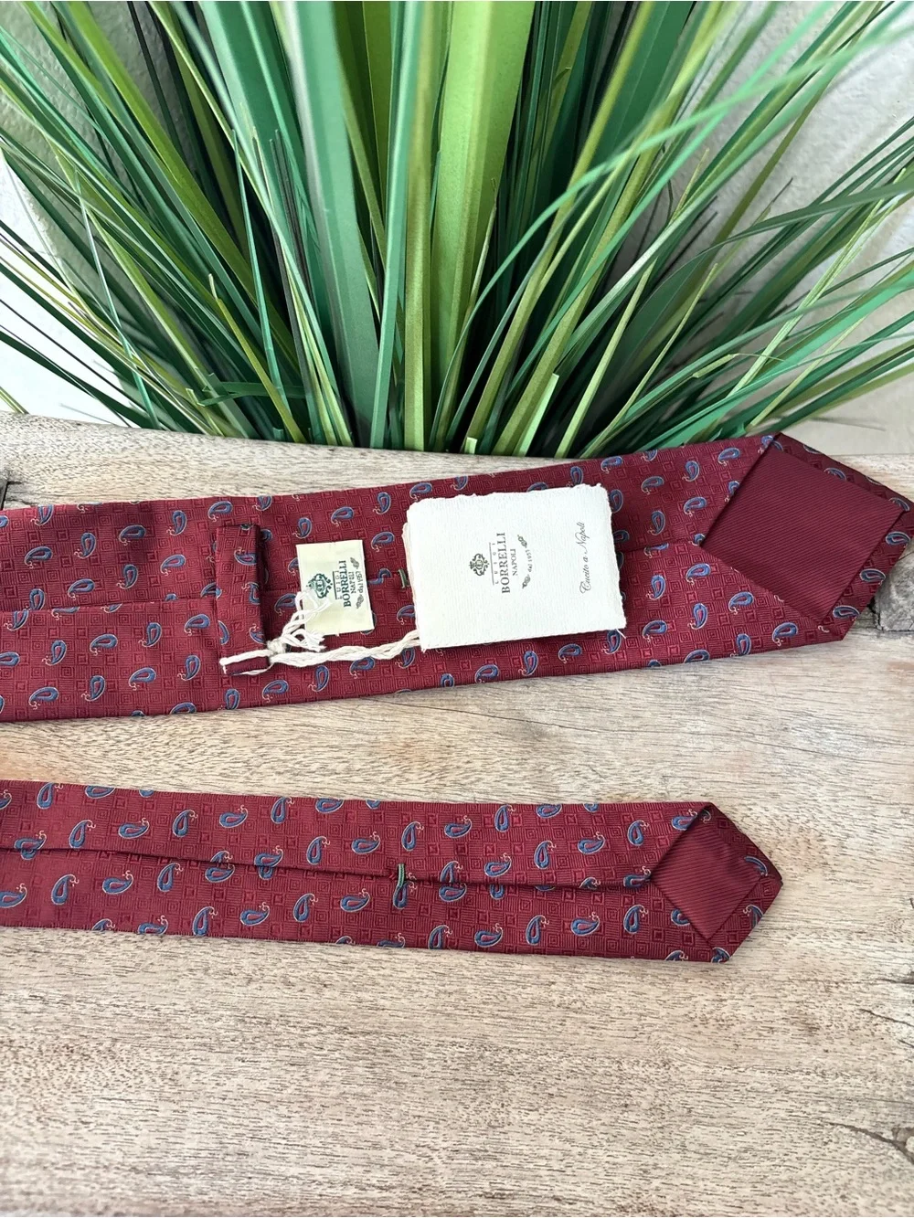 Luigi Borrelli Silk Paisley Tie in Burgundy